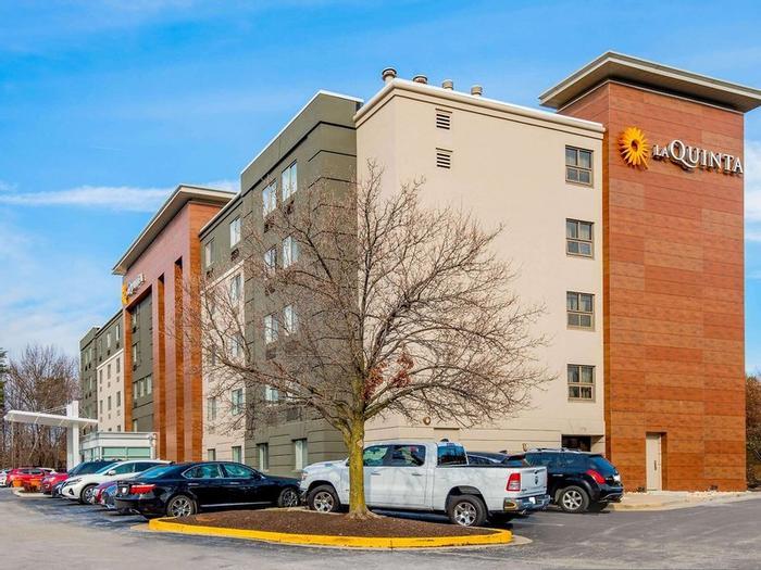 Hotel La Quinta Inn & Suites by Wyndham Baltimore BWI Airport - Bild 1