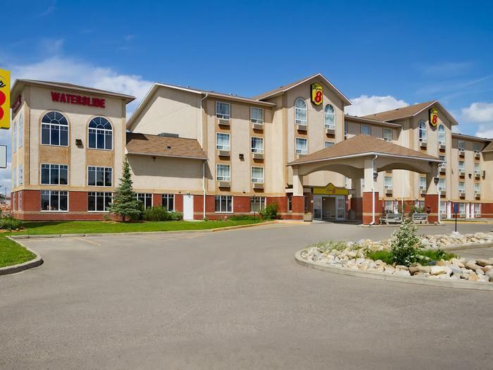 Hotel Super 8 by Wyndham Fort St. John BC - Bild 1