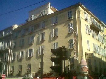 Hotel De Verdun - Bild 1