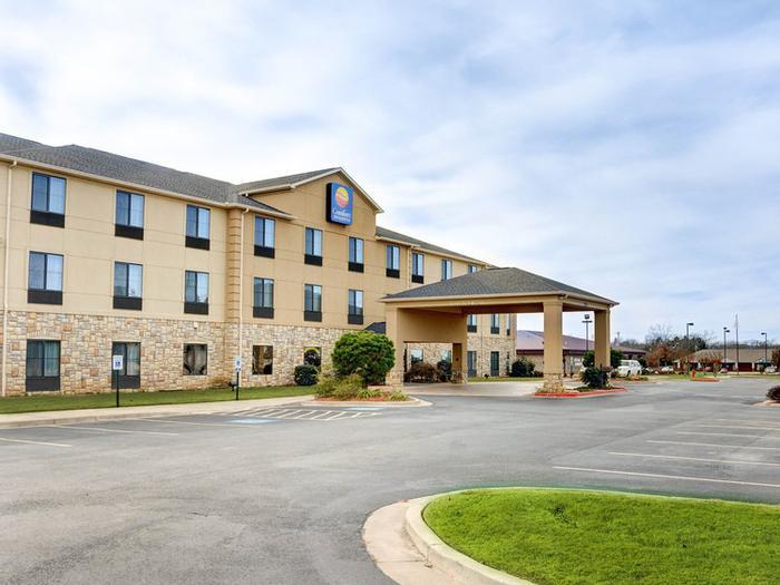 Hotel Comfort Inn & Suites Russellville I-40 - Bild 1