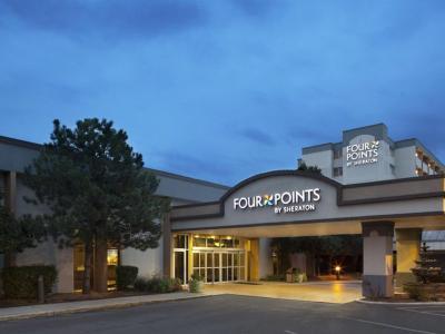 Hotel Four Points by Sheraton Chicago O'Hare Airport - Bild 3