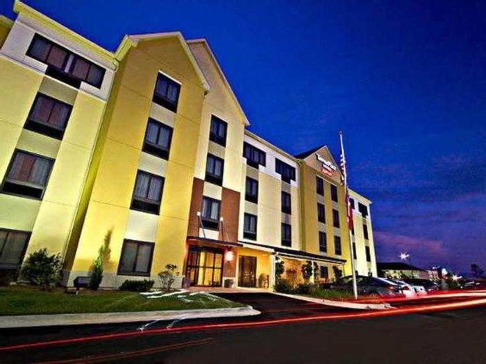 Hotel TownePlace Suites Savannah Airport - Bild 1