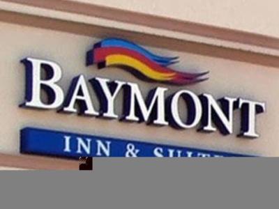 Hotel Baymont Inn & Suites Cedar Rapids - Bild 2