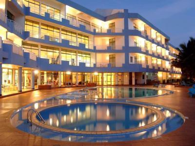 Hotel Induruwa Beach Resort - Bild 2
