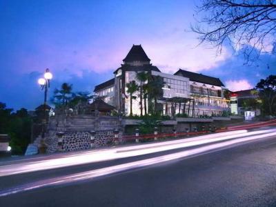 Hotel NEO Denpasar - Bild 3