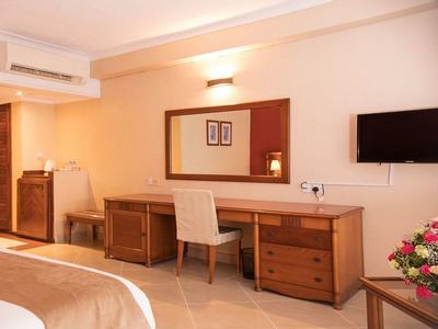 Hotel Golden Tulip Dar Es Salaam - Bild 2