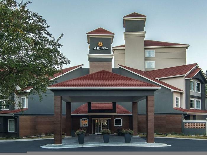 Hotel La Quinta Inn & Suites by Wyndham Atlanta Perimeter Medical - Bild 1