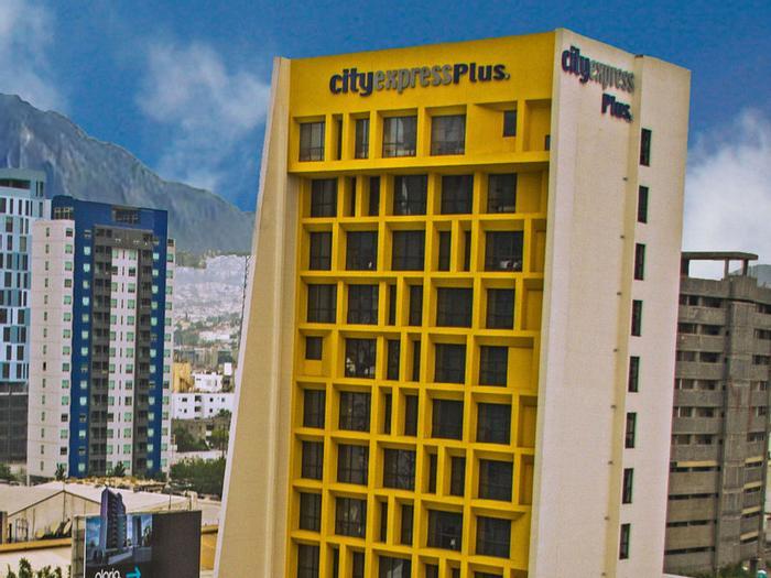 City Express Plus Monterrey Galerías - Bild 1