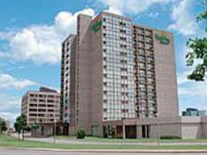 Hotel DoubleTree by Hilton Pointe Claire Montreal Airport West - Bild 1