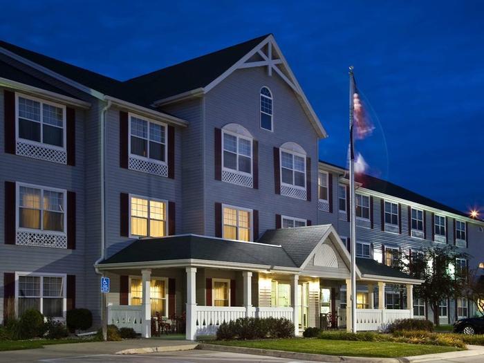 Hotel Country Inn & Suites by Radisson, Cedar Falls, IA - Bild 1