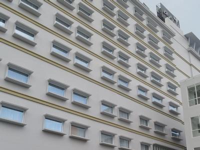 Hotel Ayola La Lisa Surabaya - Bild 3