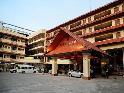 Baumanburi Hotel - Bild 3
