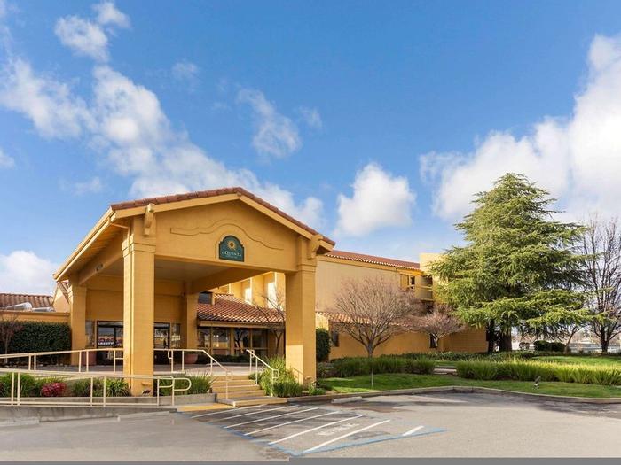 Hotel La Quinta Inn & Suites by Wyndham Redding - Bild 1