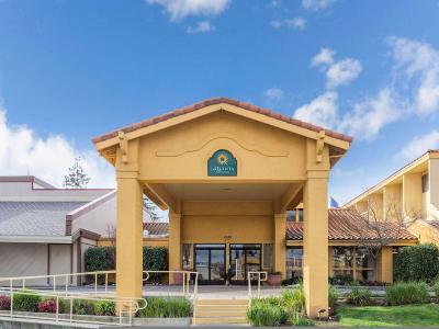 Hotel La Quinta Inn & Suites by Wyndham Redding - Bild 2