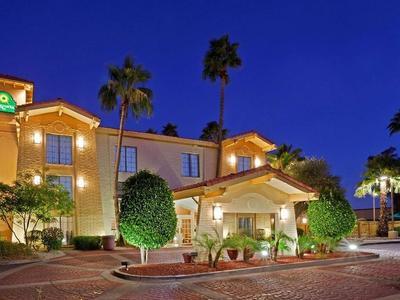 Hotel La Quinta Inn by Wyndham Phoenix Sky Harbor Airport - Bild 5