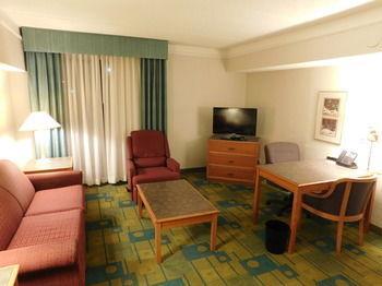 Hotel Days Inn & Suites by Wyndham Arlington Heights - Bild 5