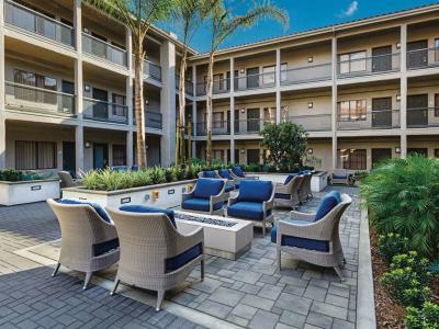 Hotel La Quinta Inn & Suites by Wyndham Orange County Airport - Bild 2
