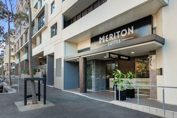 Hotel Meriton Suites Waterloo - Bild 1